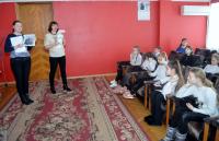 <p>У “Літературній вітальні”</p>
<p> </p>