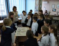 <p>У відділі рідкісних і цінних видань</p>
<p> </p>
