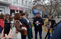 <p>Херсонський актор Микола Степаненко підтримав екологічну акцію</p>
<p> </p>